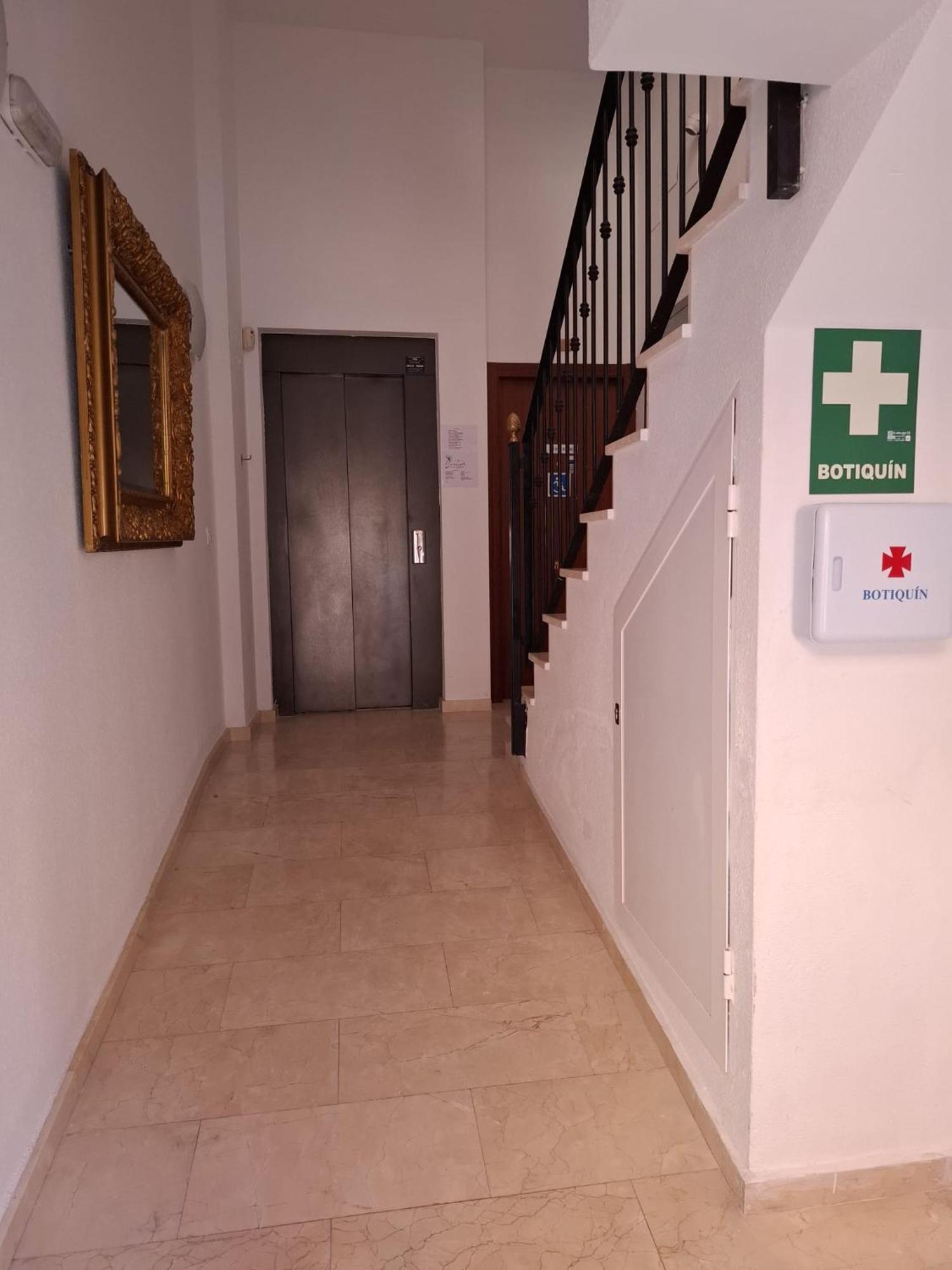 Centrum 4 لقنت المظهر الخارجي الصورة