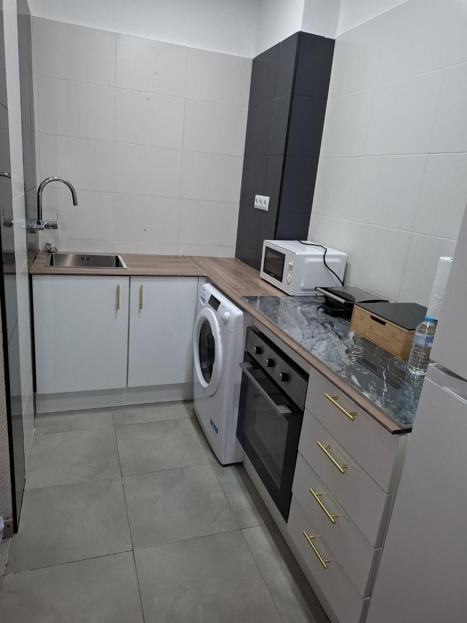 Centrum 4 لقنت المظهر الخارجي الصورة