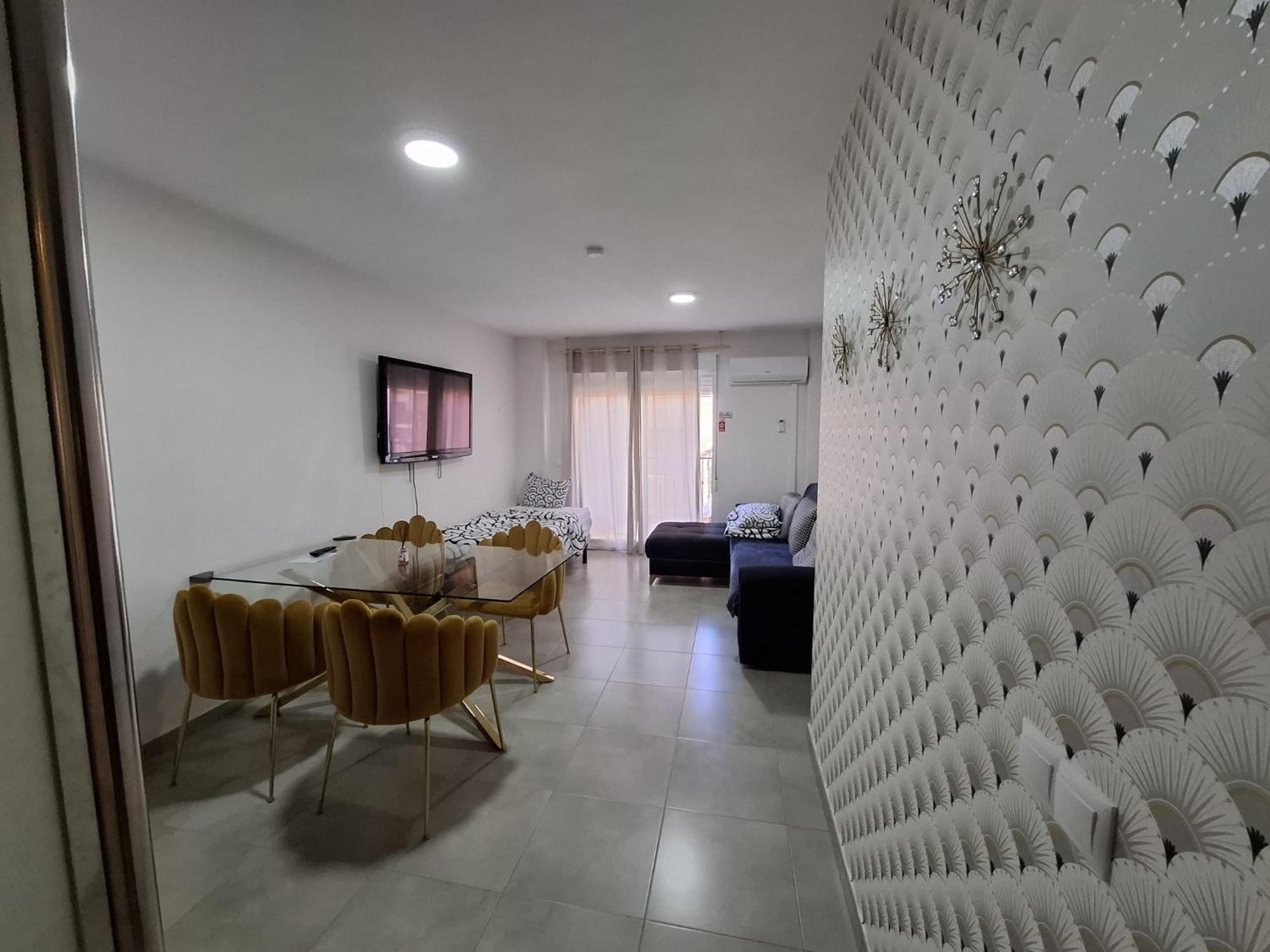 Centrum 4 لقنت المظهر الخارجي الصورة