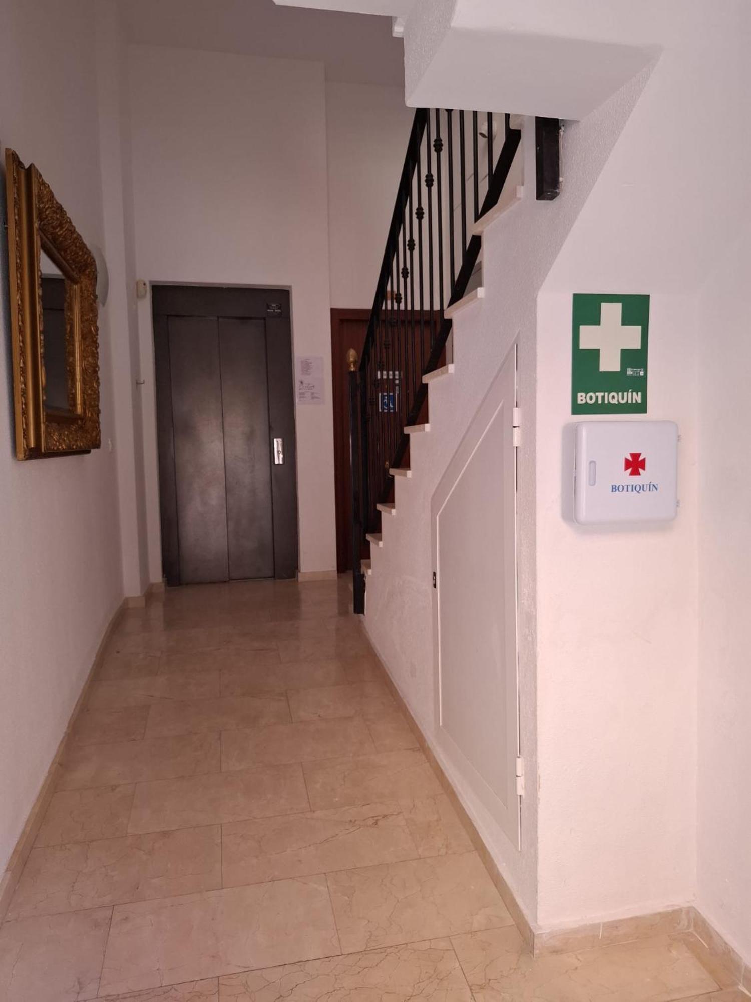 Centrum 4 لقنت المظهر الخارجي الصورة